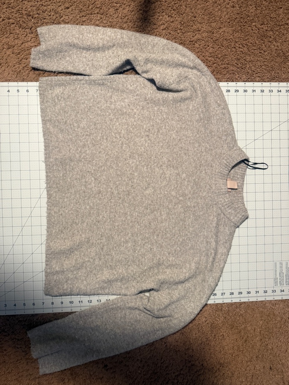 H&M‎ Light Gray Crewneck Sweater